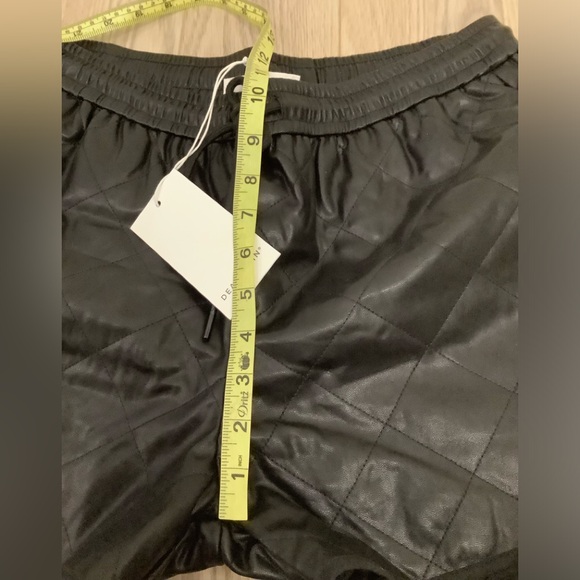 NWT DEAR JOHN QUILTED VEGAN LEATHER SHORTS❤️❤️❤️❤️ - Picture 13 of 14
